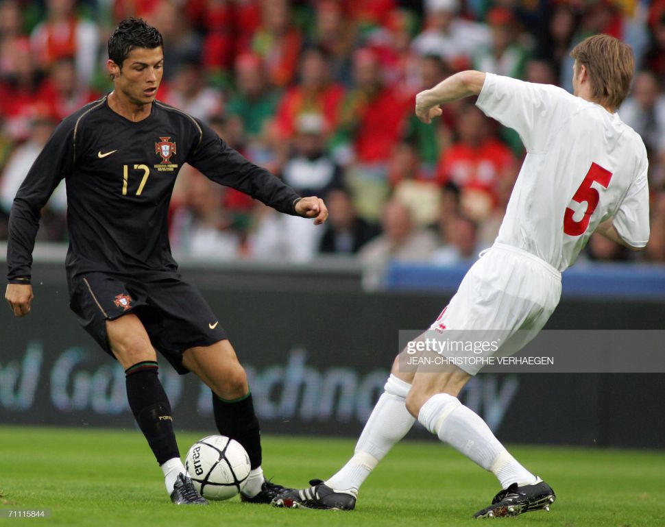 Áo đấu Ronaldo 17 Portugal 2006 2007 2008 third shirt jersey black