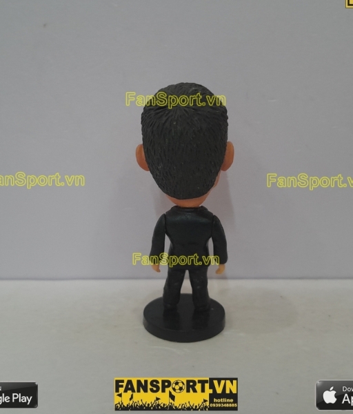 Tượng Frank Lampard vest coach black suit soccerwe