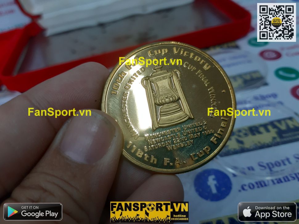 Bộ đồng xu kỉ niệm Manchester United Treble 1998-1999 medal limited