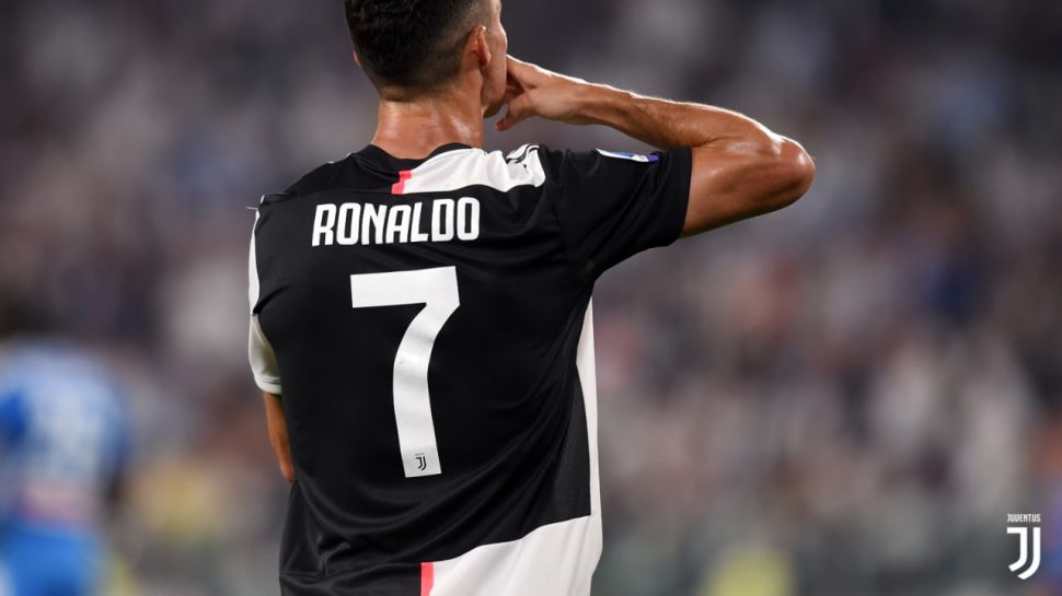 Áo đấu Ronaldo 7 Juventus 2019-2020 home shirt jersey DW5455