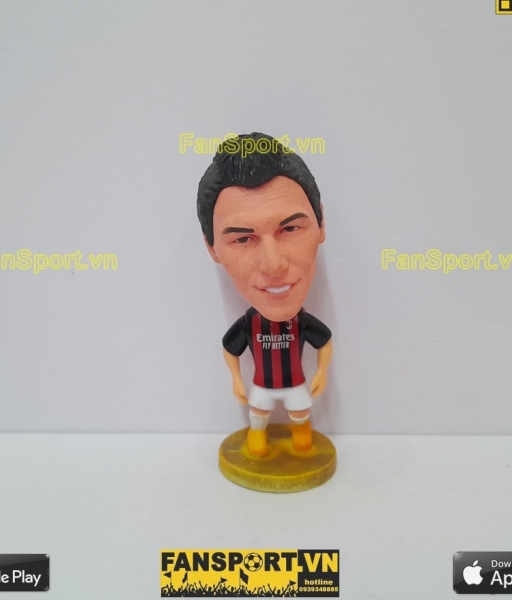 Tượng Mario Mandzukic 9 AC Milan 2020 2021 home red black soccerwe