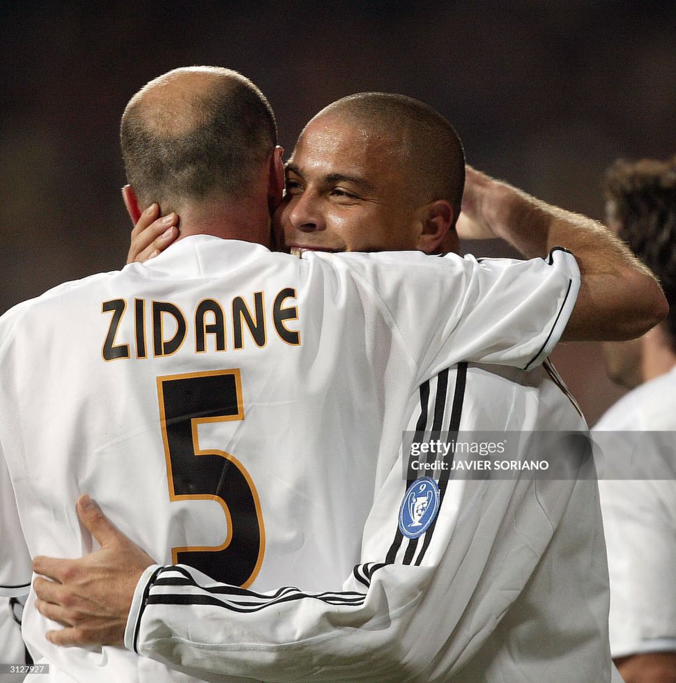 Áo đấu Zidane 5 Real Madrid 2003-2004 home shirt jersey 913869 Adidas