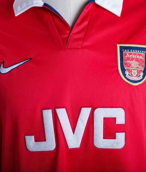 Logo tài trợ JVC white Arsenal 1998-1999 home jersey shirt sponsor