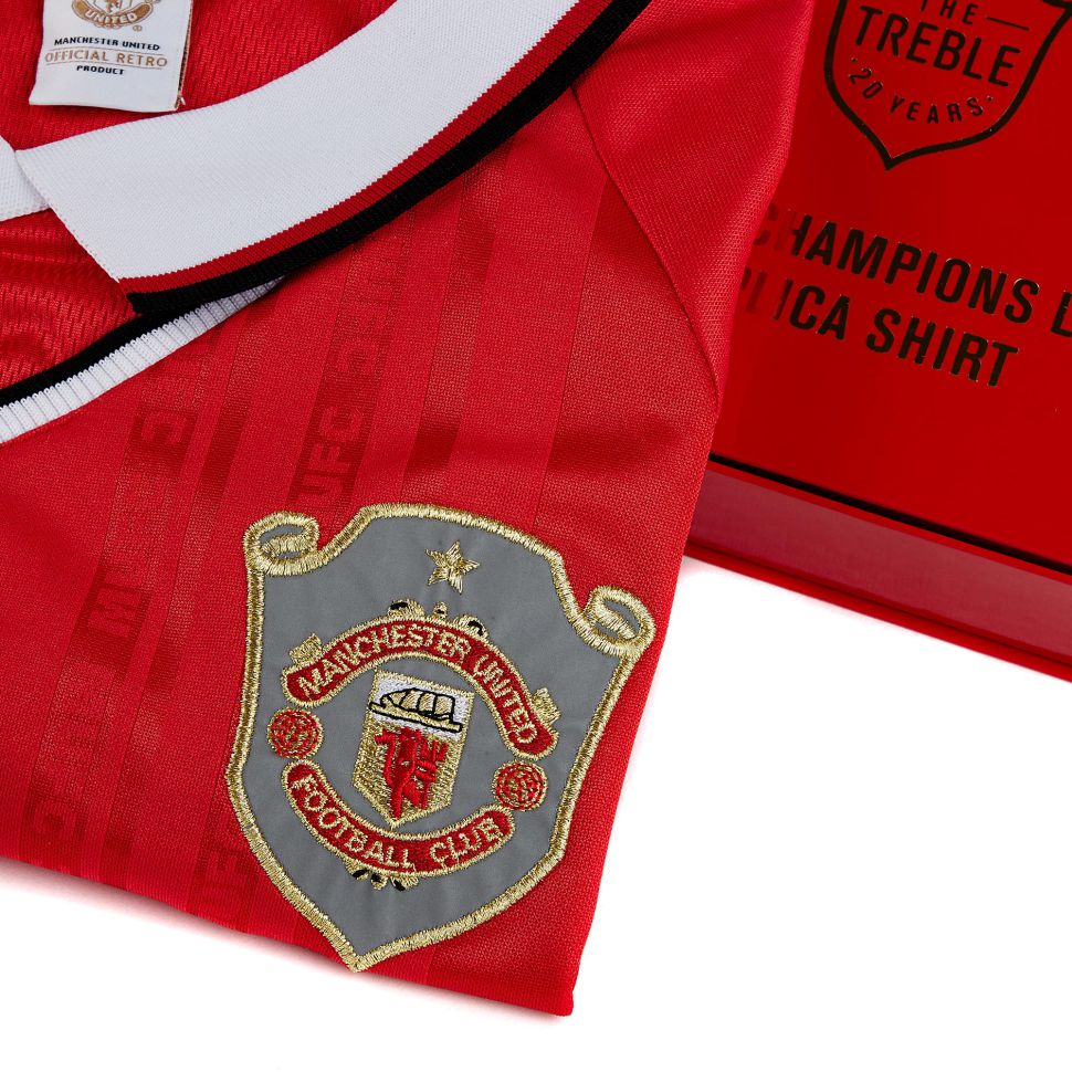 Box shirt Manchester United 1999 Champion League Final limited edition