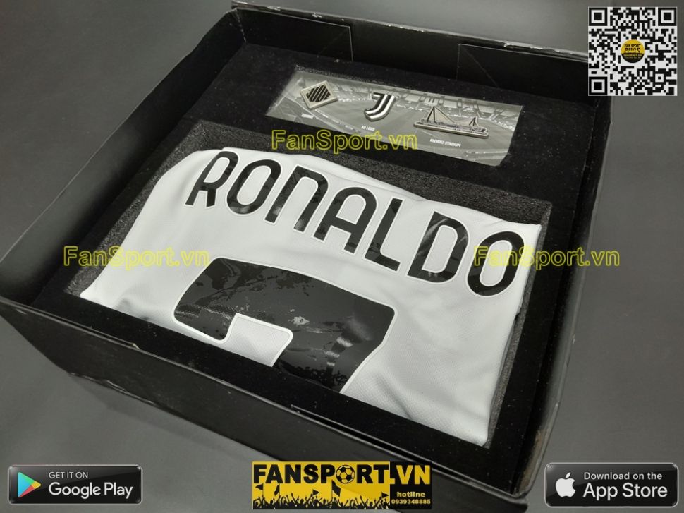Box áo Ronaldo Juventus 2021 2022 home 10 year at home Allianz GS1442