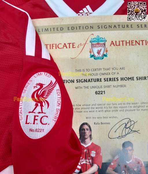 Box Liverpool 2008 2009 2010 home shirt limited Torres, Gerrard signed