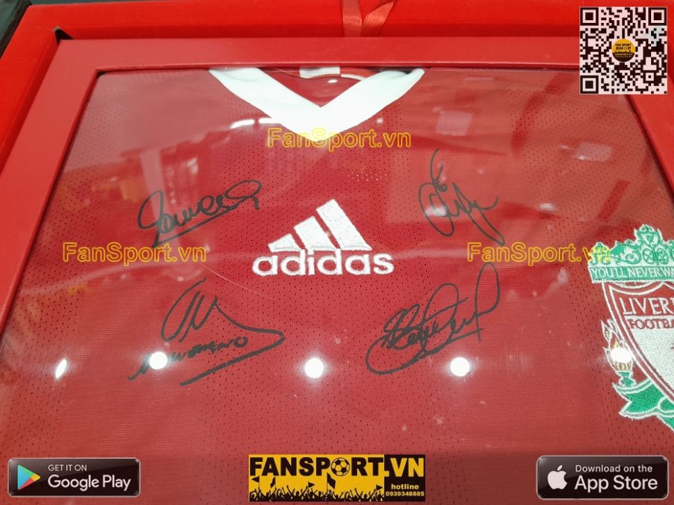 Box Liverpool 2008 2009 2010 home shirt limited Torres, Gerrard signed