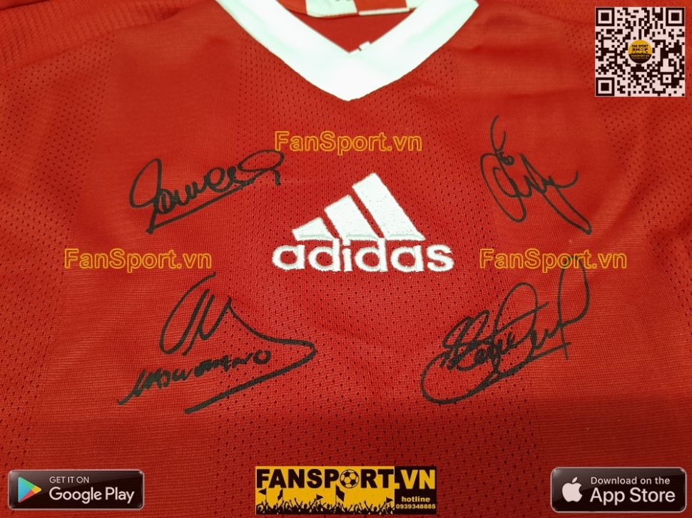 Box Liverpool 2008 2009 2010 home shirt limited Torres, Gerrard signed