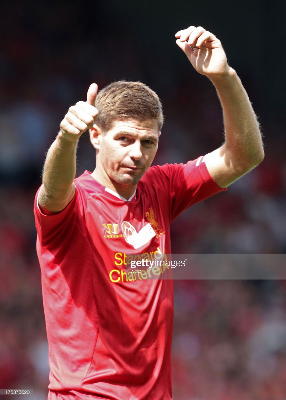 Áo đấu Gerrard 8 Liverpool testimonial 2013 home shirt jersey 2014