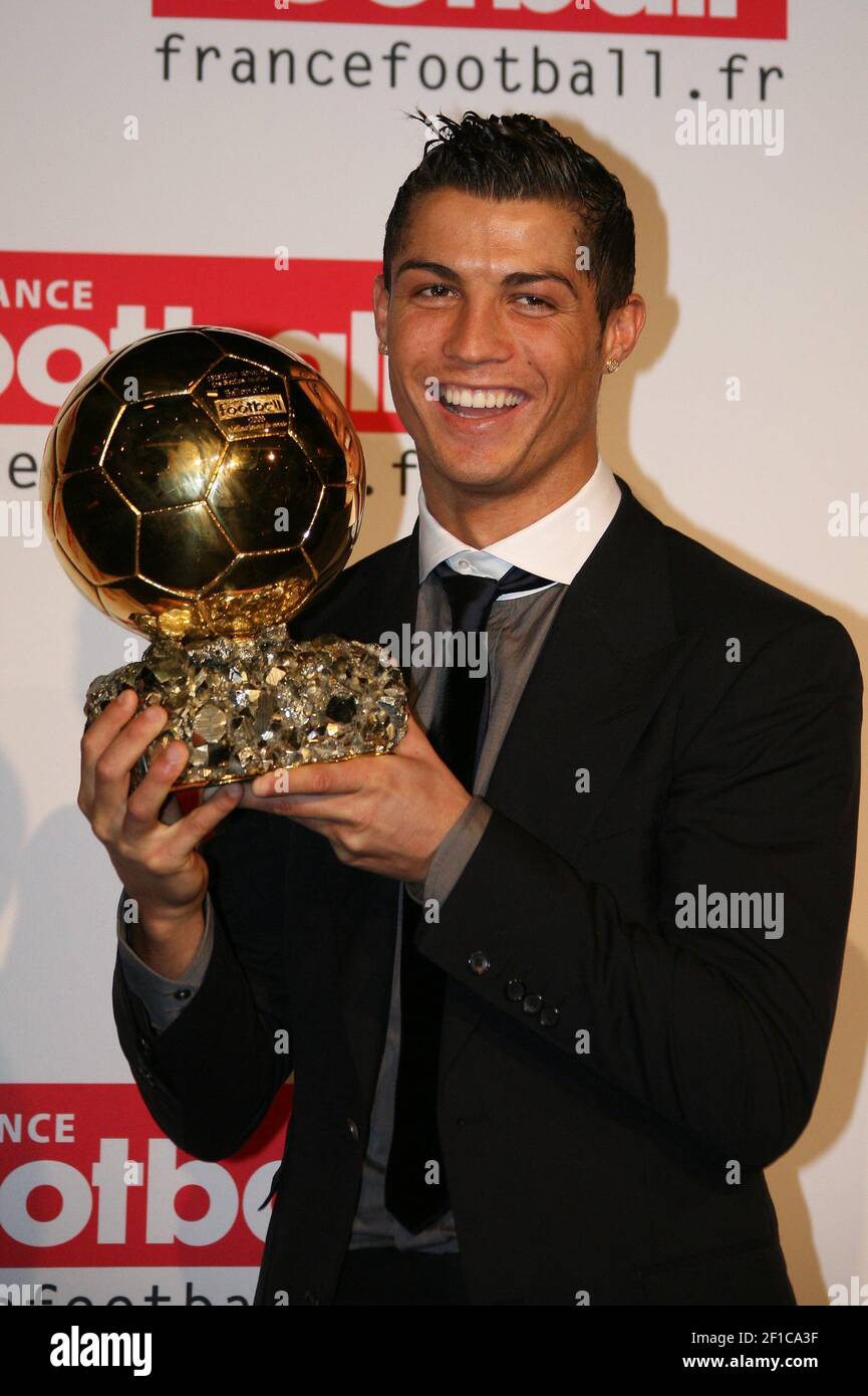 Tượng Ronaldo Ballon D'or 2008 2013 2014 2016 2017 Player of the Year