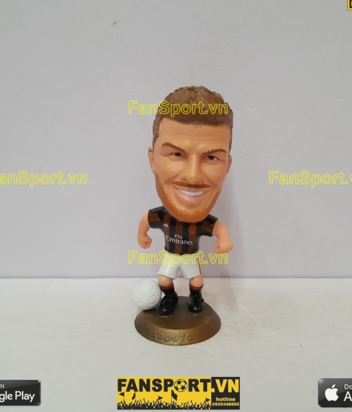 Tượng David Beckham 32 AC Milan 2010 2011 home Fly Emirates kodoto