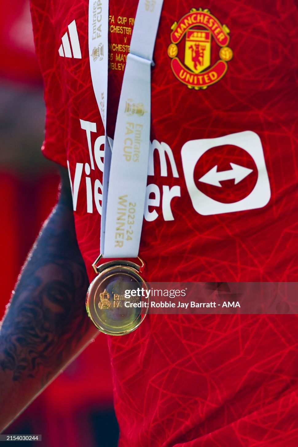 2023-2024 FA Cup Manchester United champion winner medal gold