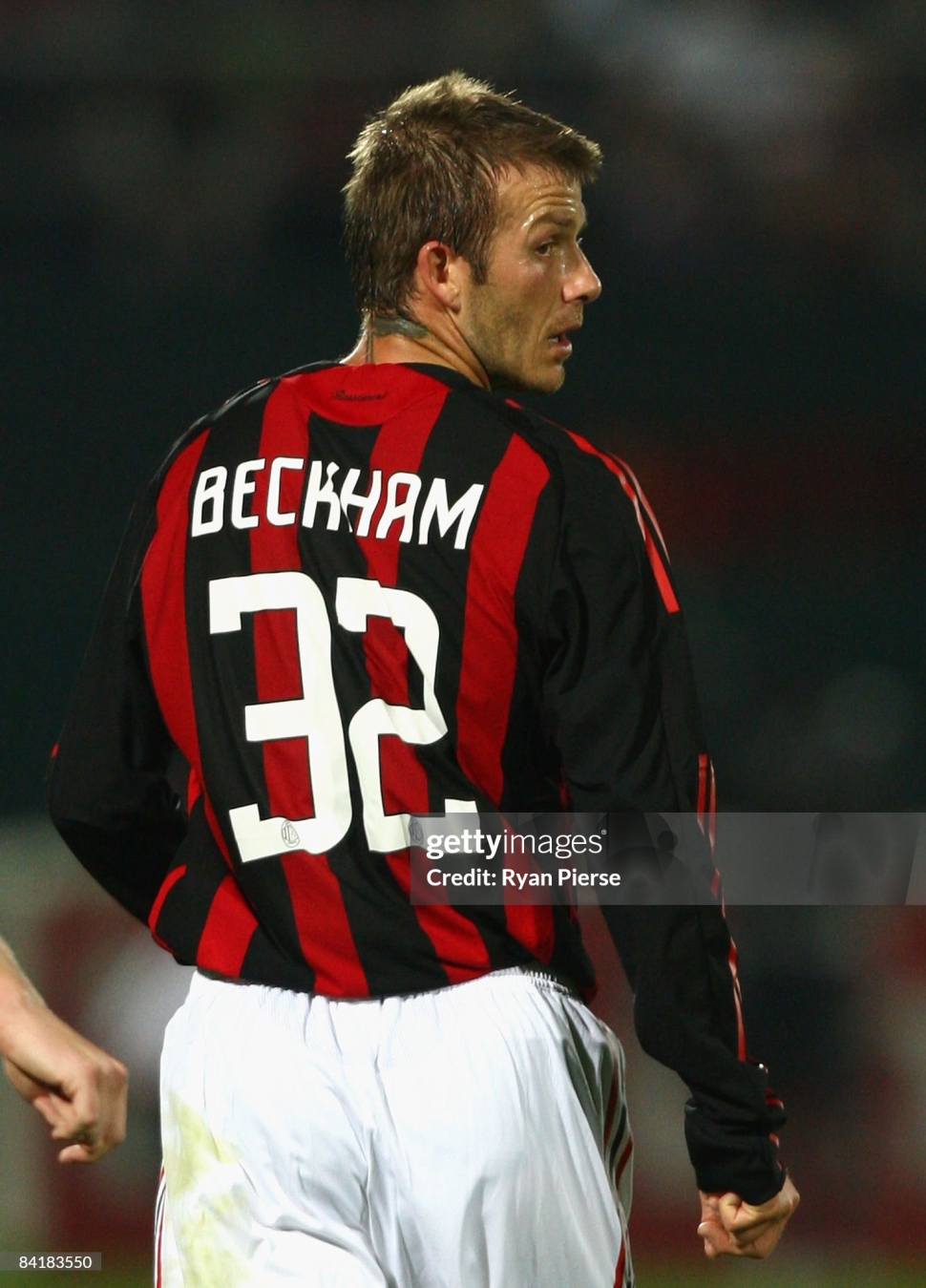 Áo Beckham 32 AC Milan 2008-2009 home shirt jersey 025366 long sleeves