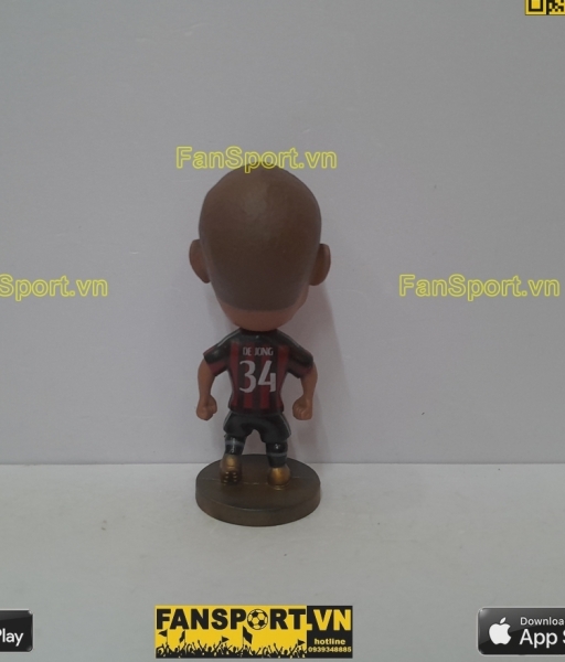 Tượng Nigel de Jong 34 AC Milan 2015 2016 home red black soccerwe