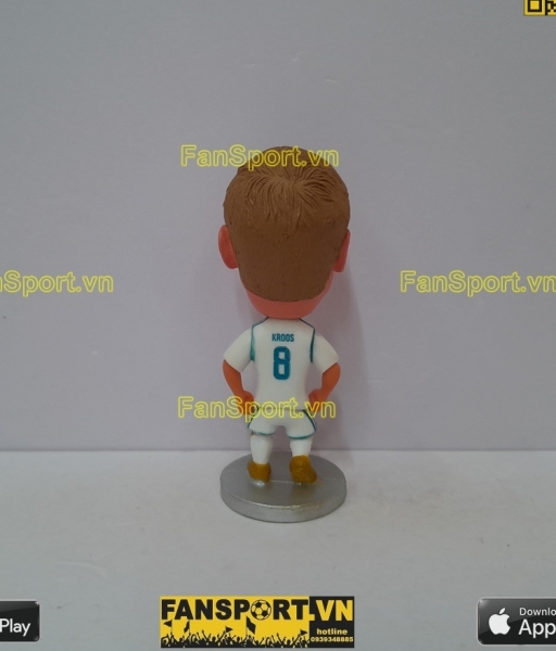 Tượng Toni Kroos 8 Real Madrid 2017-2018 home white soccerwe