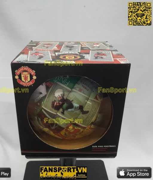 Ball Manchester united legends Charlton Law Best Stepney Stiles box 5