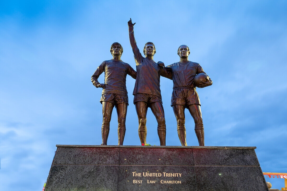 Khăn choàng cổ Manchester United official Trinity Best Law Charlton