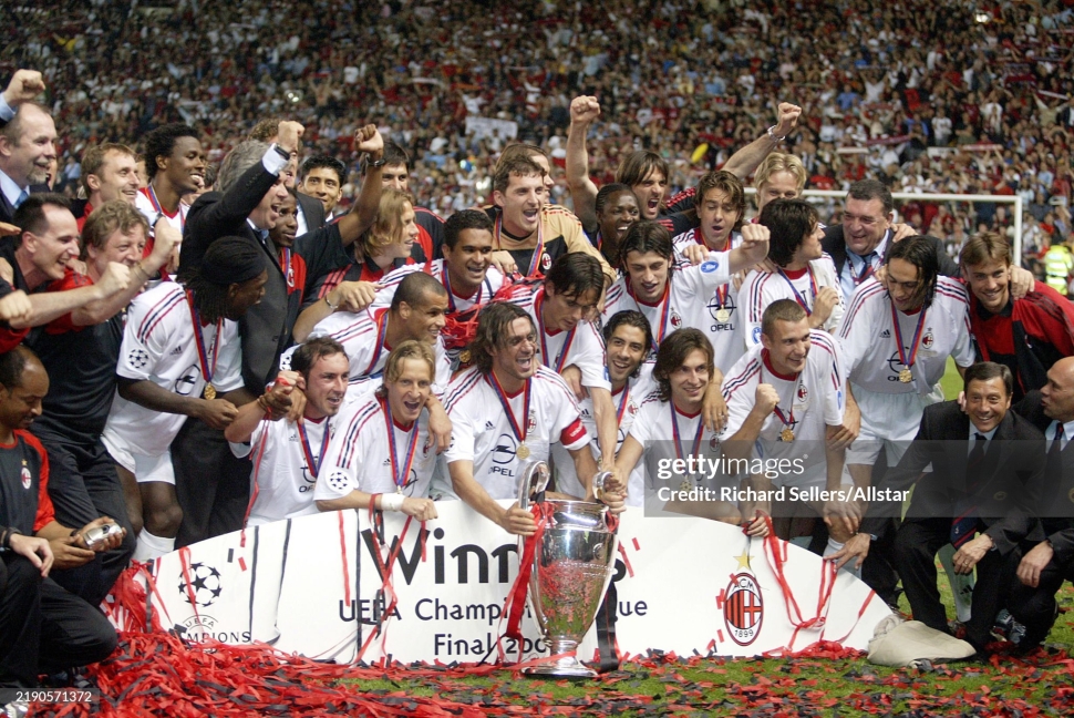 Tượng Rivaldo 11 AC Milan 2002 2003 away corinthian PRO646 prostars