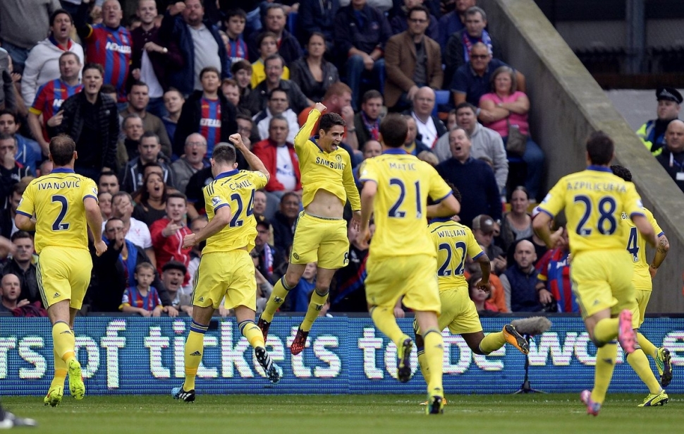 Box set tượng cầu thủ bóng đá Chelsea 2014-2015 away yellow kodoto
