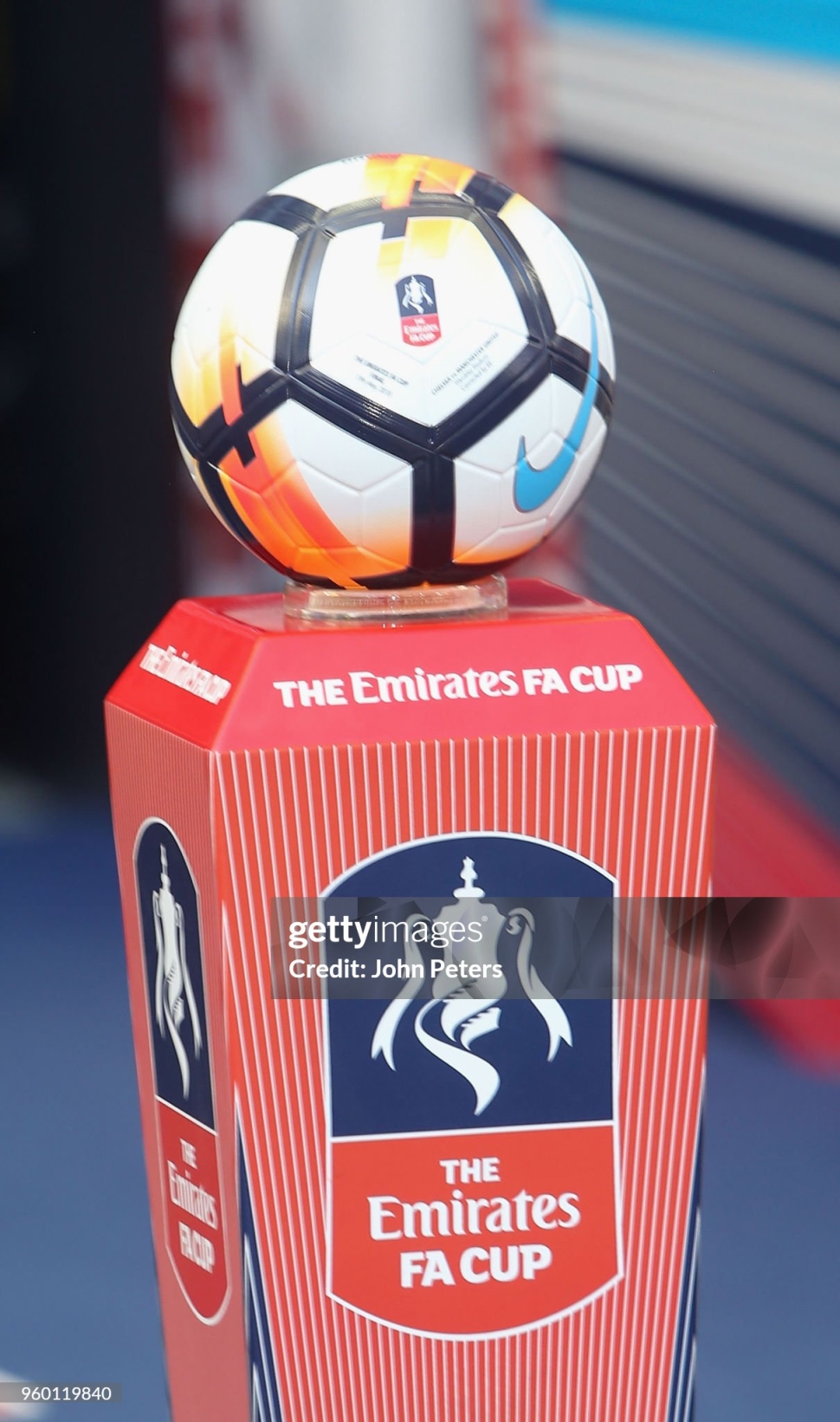 Ball official match FA Cup Final 2018 Chelsea Manchester United Nike
