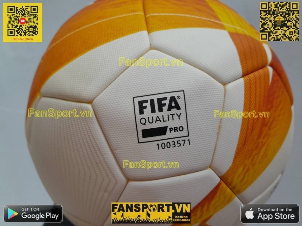 Ball official match Europa League Final 2021 Manchester United Molten