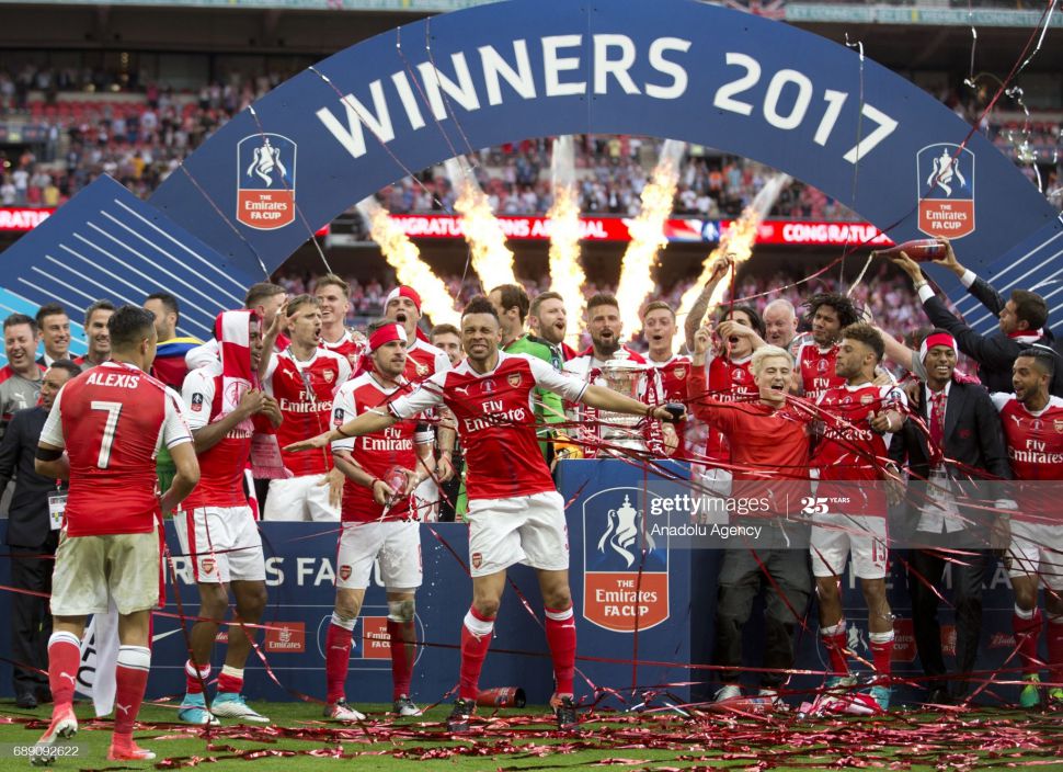 Áo đấu Arsenal 2016-2017 home shirt jersey red 749712 Puma bóng đá