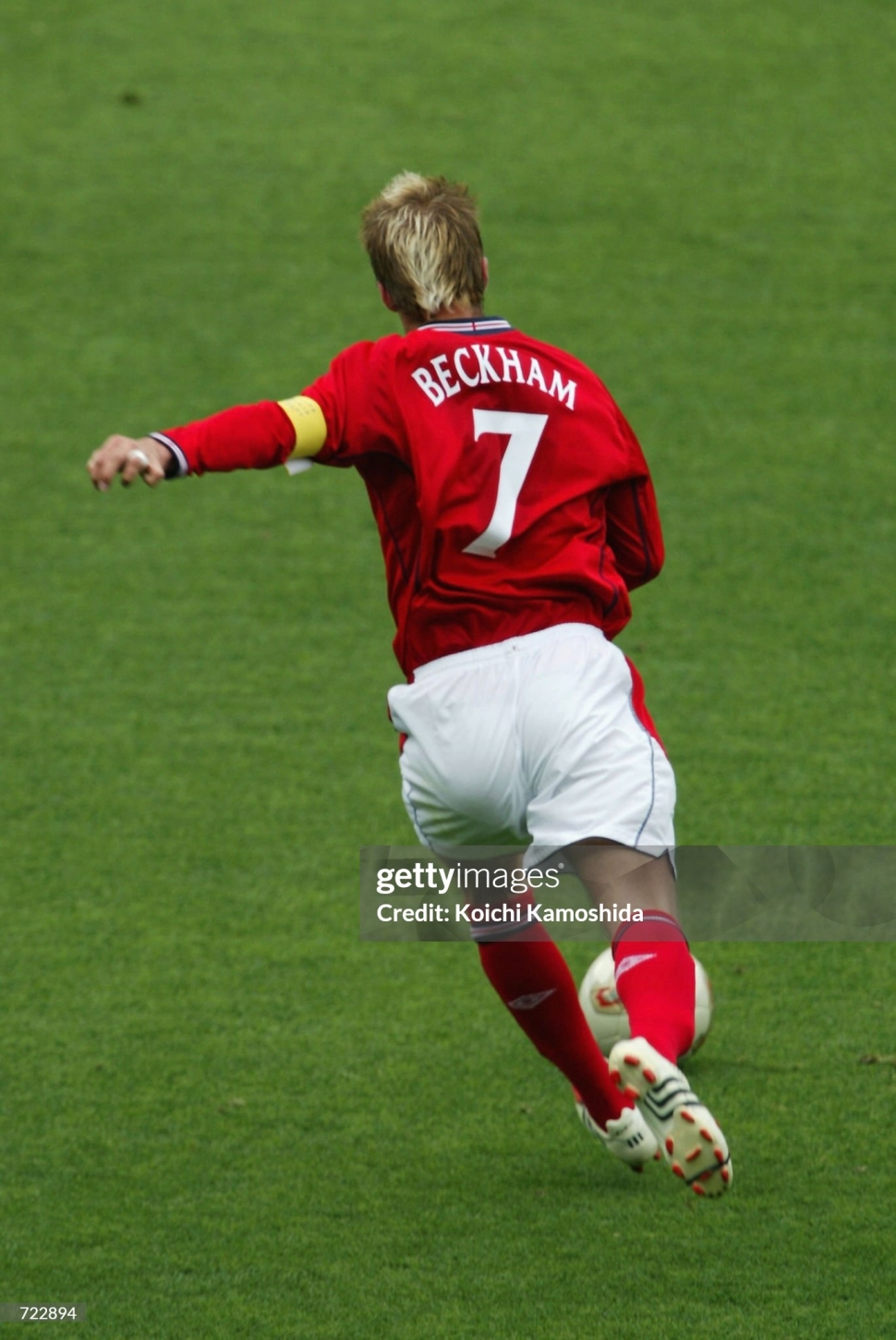 Áo đấu England 2002-2003-2004 away shirt jersey red long dài tay Umbro