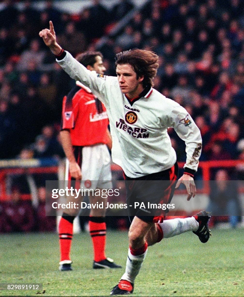 Áo đấu Manchester United 1996 1997 away shirt jersey white Umbro