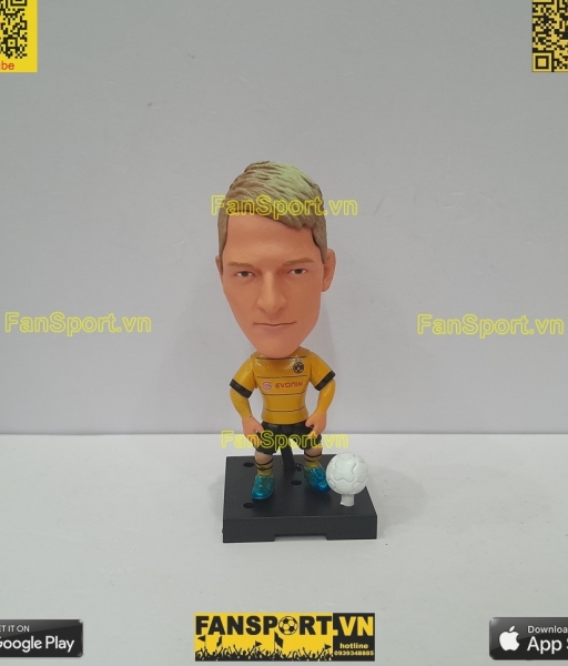Tượng Marco Reus 11 Dortmund 2015 2016 home yellow soccerwe plus